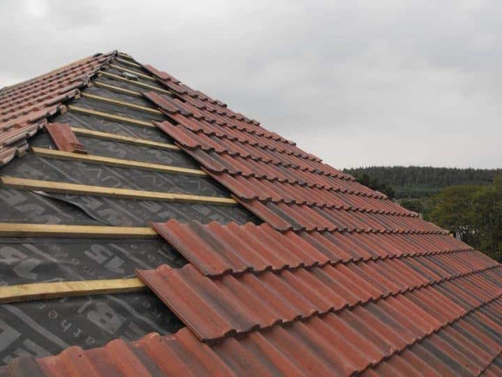 roof repairs Tamworth